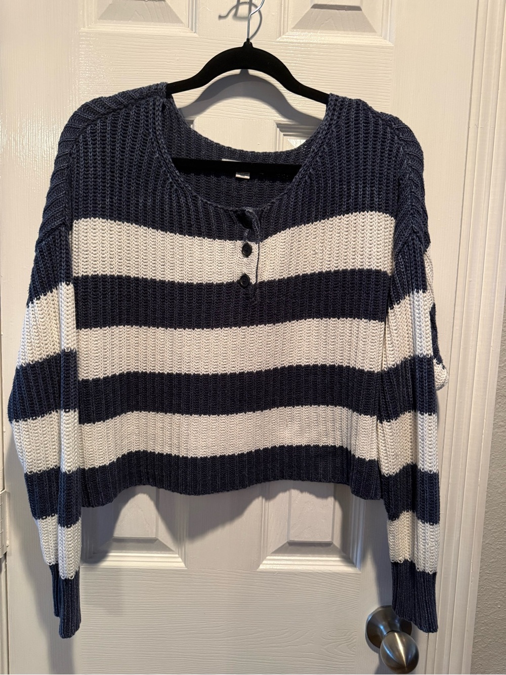 American Eagle Navy & White Striped Chunky Knit Henley Sweater Size S